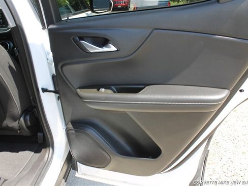 Used 2023 Chevrolet Blazer LT AWD/4WD image 24