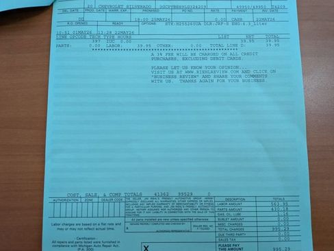 Used 2020 Chevrolet Silverado 1500 Custom w/ Custom Value Package AWD/4WD image 3