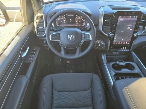 New 2026 RAM 1500 Big Horn AWD/4WD image 29