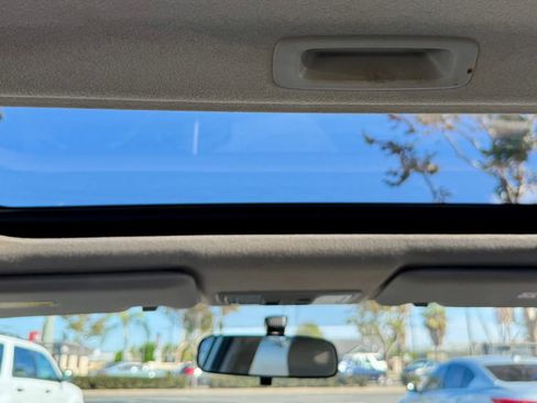 Used 2012 Honda Civic EX-L image 19