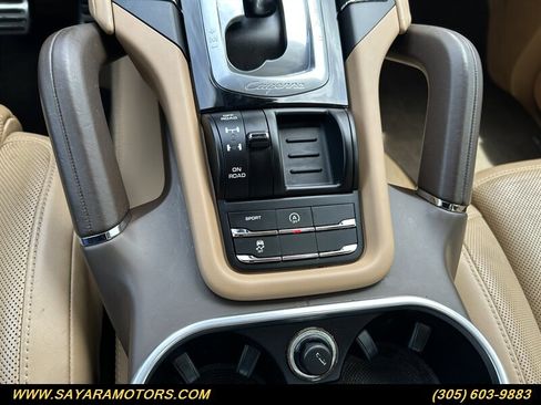 Used 2015 Porsche Cayenne S image 36