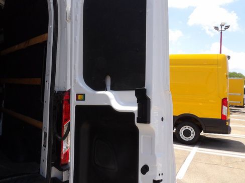 Used 2022 Ford Transit 250 148 High Roof w/ Load Area Protection Package RWD image 33