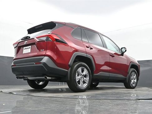 Used 2025 Toyota RAV4 XLE w/ Convenience Package image 26