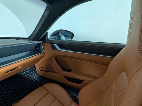 Certified 2025 Porsche 911 Carrera 4 GTS AWD/4WD image 22
