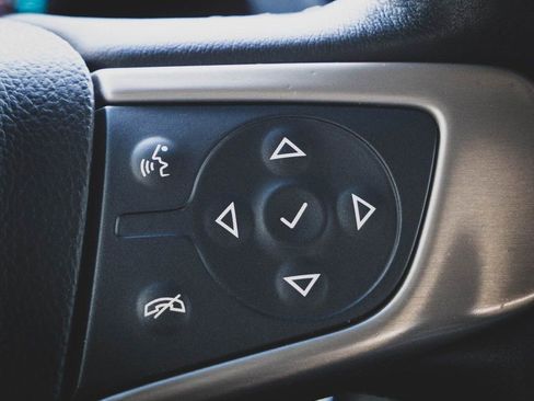 Used 2019 GMC Yukon Denali w/ Denali Ultimate Package image 12