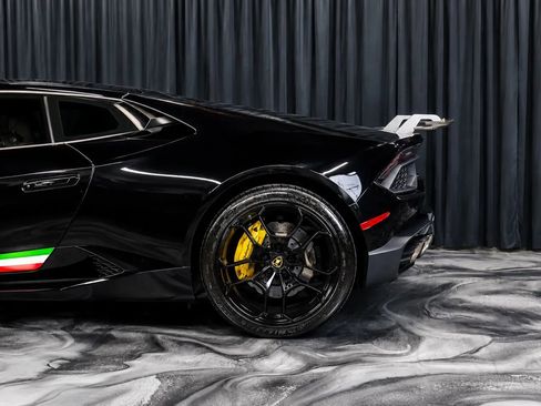 Used 2018 Lamborghini Huracan LP 580-2 RWD image 11