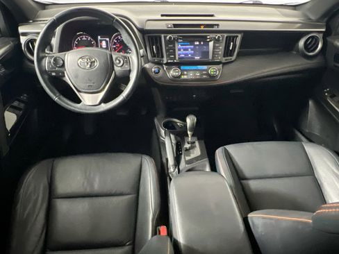 Used 2016 Toyota RAV4 SE image 30