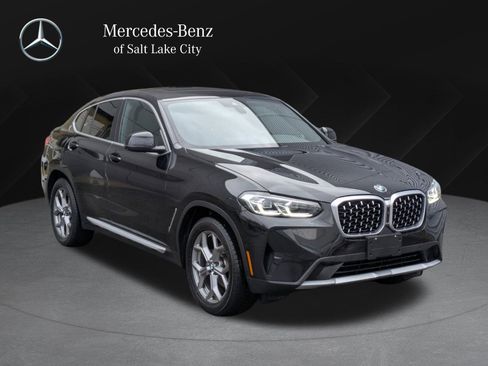 Used 2024 BMW X4 xDrive30i image 1