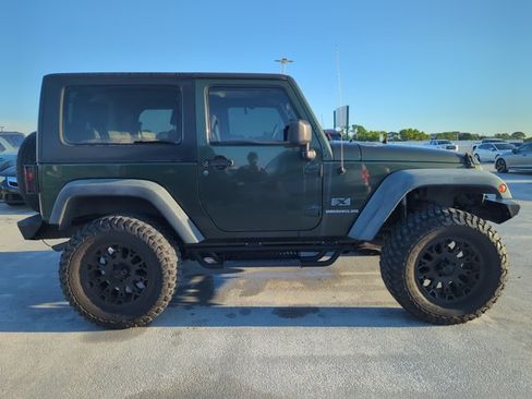 Used 2009 Jeep Wrangler X AWD/4WD image 4