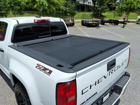 Certified 2021 Chevrolet Colorado Z71 w/ Safety Package AWD/4WD image 15