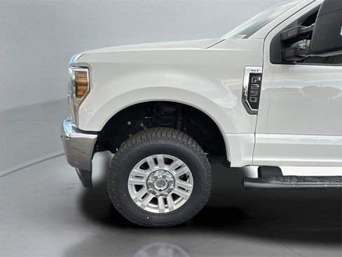Used 2019 Ford F250 XLT image 3