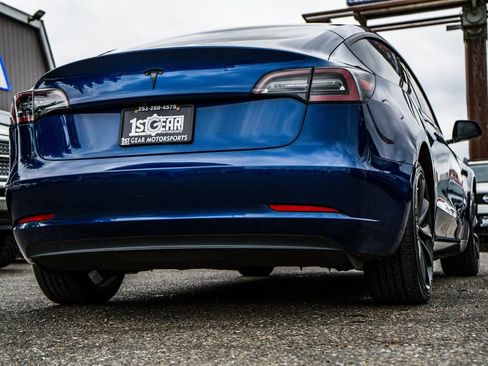 Used 2020 Tesla Model 3 Standard Range Plus RWD image 8
