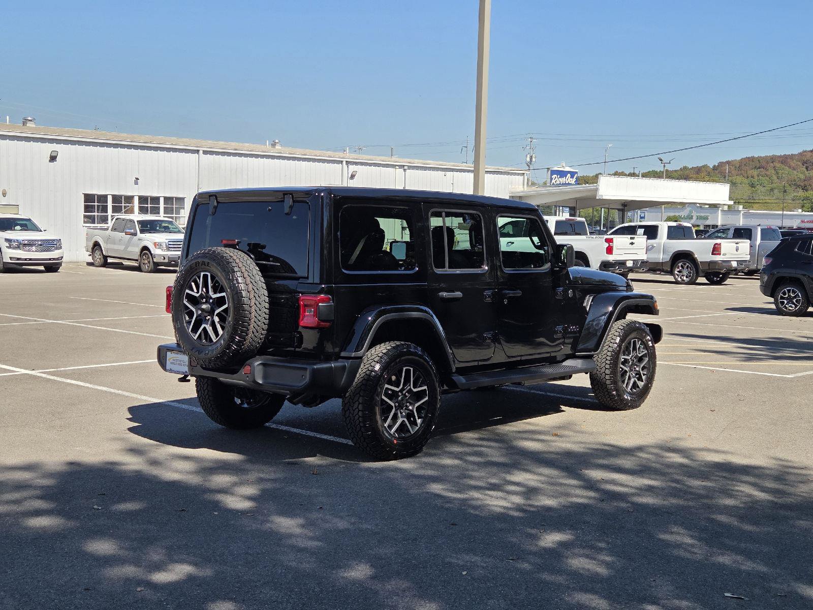 New 2027 Jeep Wrangler Unlimited Sahara AWD/4WD image 3