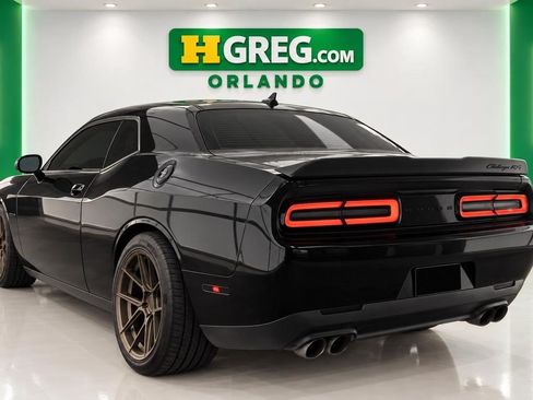 Used 2020 Dodge Challenger R/T RWD image 2