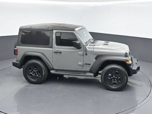 Used 2022 Jeep Wrangler Sport AWD/4WD image 39