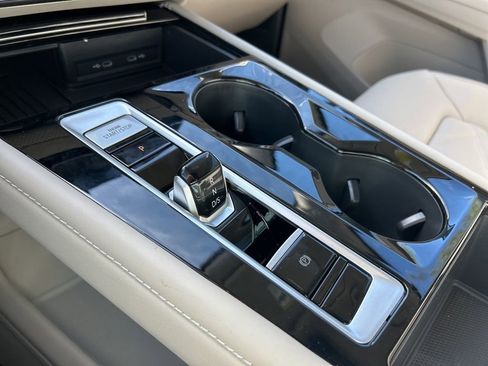 New 2026 Volkswagen Atlas SE image 38