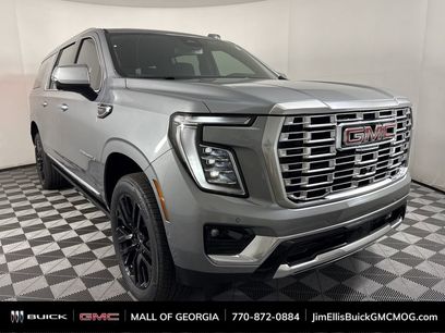 New 2025 GMC Yukon XL Denali w/ Sun & Power Step Package