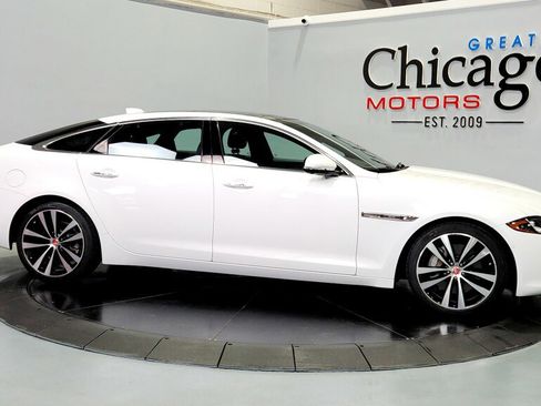 Used 2019 Jaguar XJ AWD image 9
