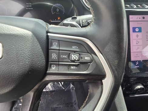 Used 2022 Jeep Grand Cherokee L Limited RWD image 25