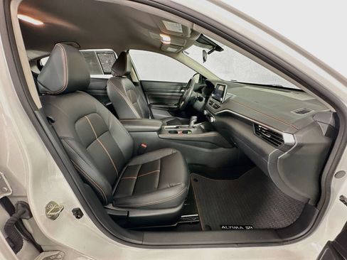 Used 2022 Nissan Altima 2.5 SR FWD image 25