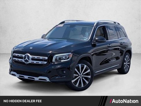 Used 2023 Mercedes-Benz GLB 250 image 1