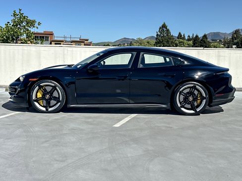 Used 2020 Porsche Taycan Turbo S image 2