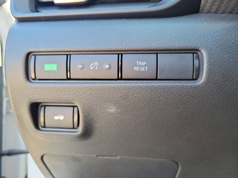 Certified 2025 Nissan Sentra S image 21