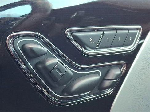 Used 2022 Lincoln Aviator Black Label w/ Class IV Trailer Tow Package image 26