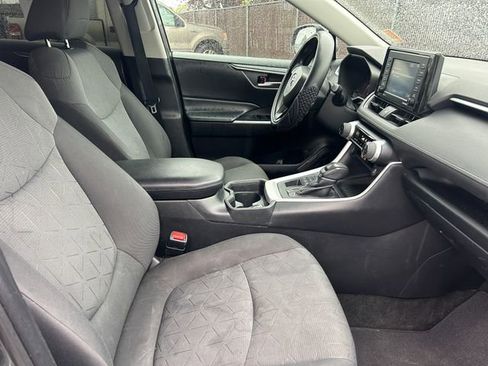 Used 2020 Toyota RAV4 XLE w/ All Weather Liner Package AWD/4WD image 35