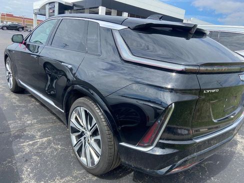 Used 2025 Cadillac Lyriq Luxury w/ LPO, Floor Liner Package image 4