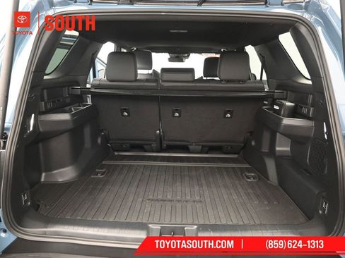 Used 2025 Toyota 4Runner TRD Off-Road Premium image 31