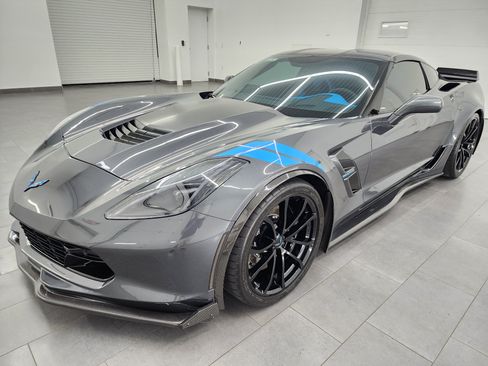 Used 2017 Chevrolet Corvette Grand Sport RWD image 7