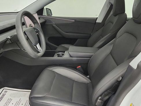 Used 2026 Tesla Model Y AWD image 24