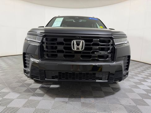 Used 2026 Honda Pilot Black Edition image 5