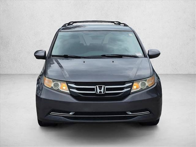 Used 2016 Honda Odyssey SE image 2