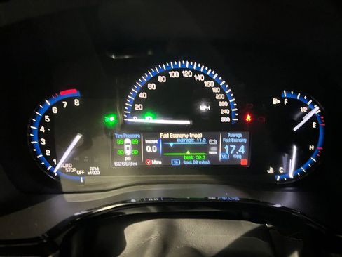 Used 2019 Cadillac XT5 Luxury image 29