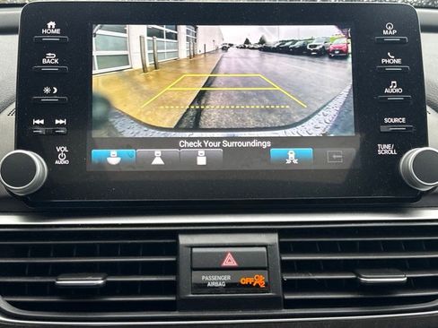 Used 2019 Honda Accord Touring image 23