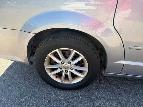 Used 2015 Dodge Grand Caravan SXT FWD image 5