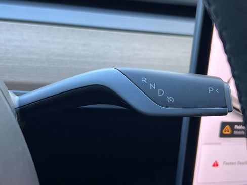 Used 2021 Tesla Model Y 2WD image 21