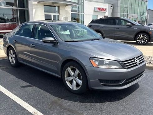 Used 2012 Volkswagen Passat 2.5 SE FWD image 3