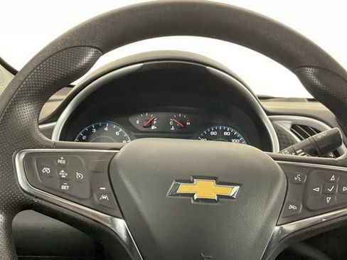Used 2024 Chevrolet Malibu LT FWD image 23