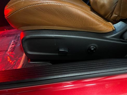 Used 2015 Dodge Challenger SRT Hellcat RWD image 26