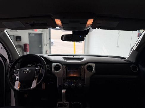 Used 2018 Toyota Tundra SR5 AWD/4WD image 21