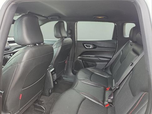 Used 2024 Jeep Compass Trailhawk AWD/4WD image 10