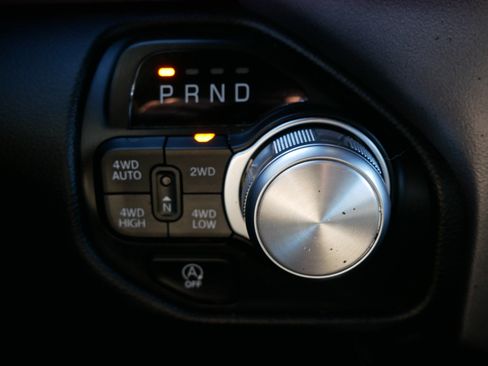 Used 2021 RAM 1500 Laramie image 24