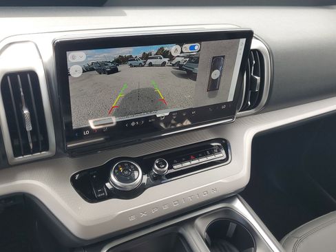 New 2026 Ford Expedition Max Active RWD image 20