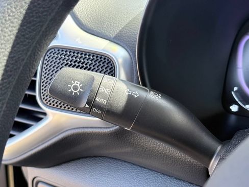 Used 2025 Kia Soul S FWD image 14