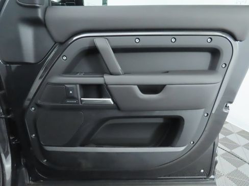 Used 2025 Land Rover Defender 110 S AWD/4WD image 27