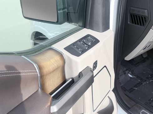 Used 2020 Ford F150 Limited AWD/4WD image 21