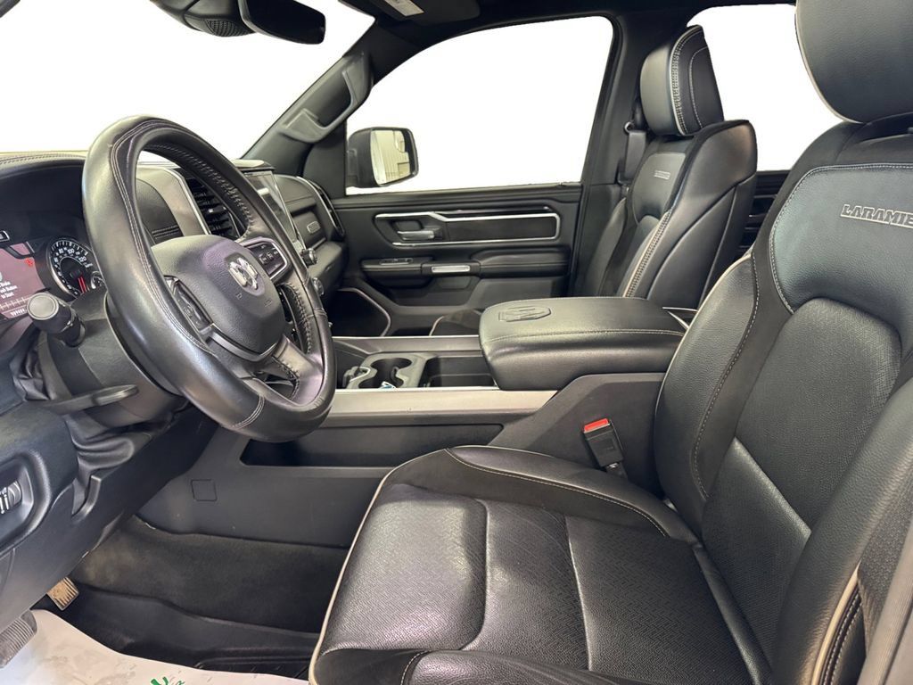 Used 2022 RAM 1500 Laramie w/ Sport Appearance Package AWD/4WD image 10